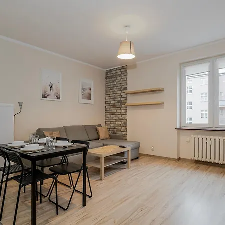 Apartament 7 *